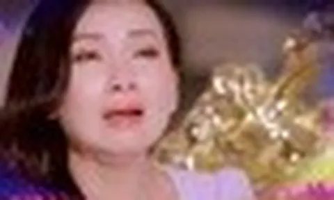 Ca sĩ tỷ phú Hà Phương khóc: "Tôi không chấp nhận được"