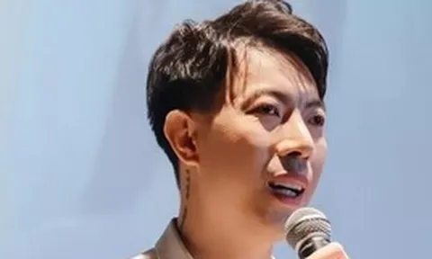 Ca sĩ Hoài Nhân mắc ung thư, mất hoàn toàn thị lực