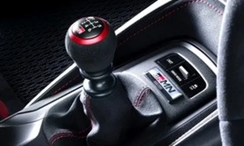 Toyota làm hộp số sàn giả lập cho xe điện: Có cần số, chân côn, 'biết' chết máy