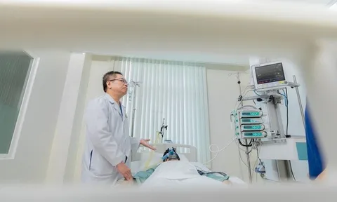 Cuộc chiến sinh tử 2 lần cứu sống nữ bệnh nhân nước ngoài ngay trên bàn can thiệp tại Vinmec Đà Nẵng