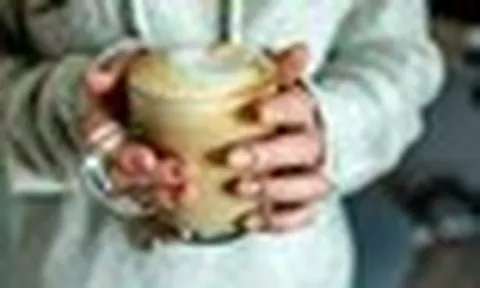 Tỉ lệ đột tử và đau tim cao nhất vào buổi sáng: 4 loại thực phẩm nên tránh tiêu thụ trước 9 giờ sáng
