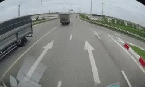 Thông tin bất ngờ về tài xế tài chạy taxi húc đuôi xe tải rồi cùng lao xuống ruộng