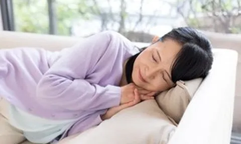 Người lớn tuổi ngủ trưa vào lúc nào tốt nhất?