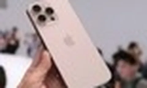 Chiếc iPhone đáng mua hơn cả iPhone 17 Pro Max, đang có giá giảm sâu kỷ lục