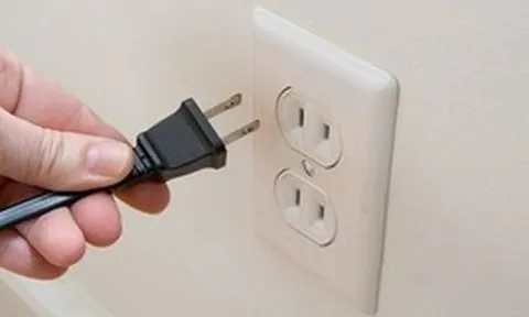 3 món đồ điện trong nhà cần rút phích cắm trước khi ngủ