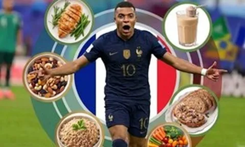 "Siêu sao tiền đạo" Mbappé gây sốc khi tiết lộ ăn 6 bữa một ngày, trưa nào cũng phải ăn 1 món
