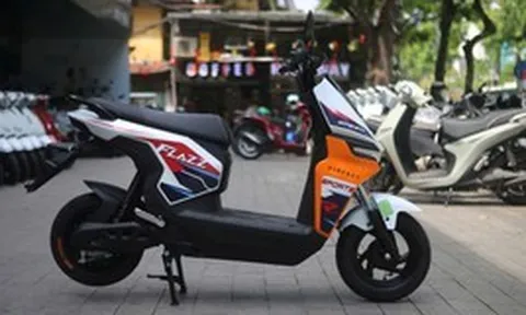 VinFast Flazz Max “đốn tim” học sinh vì dáng thể thao, đổi pin nhanh, giá từ 12,6 triệu đồng
