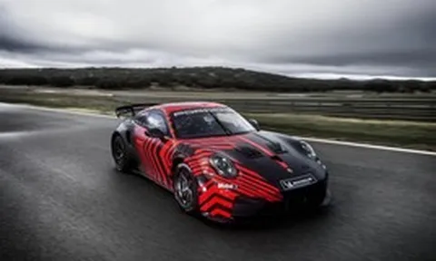 Porsche 911 GT4 R trình làng: Máy 4.0L mạnh hơn 510 mã lực, đồ chơi cho dân nghiện đua xe, giá quy đổi gần 10 tỷ đồng