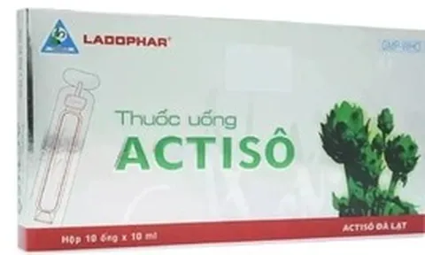Niêm phong thuốc uống cổ truyền ACTISÔ của Công ty Ladophar tại một nhà thuốc ở Lâm Đồng