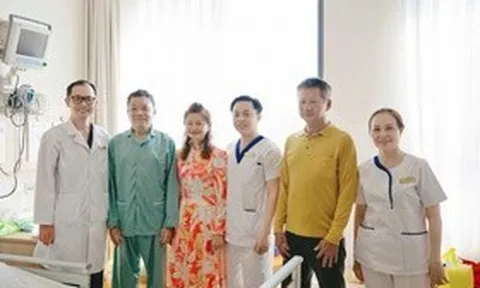 Loại bỏ khối u não 8cm, bệnh nhân Campuchia tự đi lại chỉ sau 2 ngày phẫu thuật
