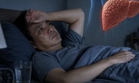 Bác sĩ cảnh báo: 5 BẤT THƯỜNG khi ngủ có thể là dấu hiệu suy gan, nhiều người vẫn chủ quan