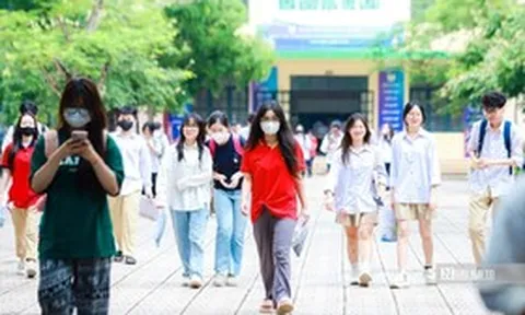 Lần đầu sau nhiều năm, 2 thí sinh tự do trở thành thủ khoa toàn quốc kỳ thi tốt nghiệp THPT