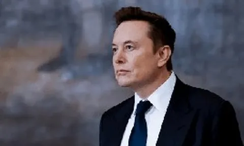 Superman Elon Musk: Người đàn ông sở hữu đế chế nghìn tỷ USD từ mặt đất lên quỹ đạo, âm thầm xây 'nền kinh tế riêng'