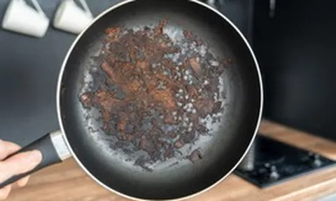 Bác sĩ ung thư chỉ mặt 9 "ổ nguy cơ" ngay trong nhà: Càng dùng lâu, sức khỏe càng bị đe dọa