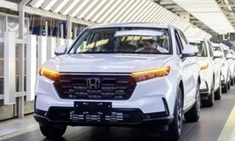 Honda CR-V vượt mặt 'vua doanh số' của Toyota