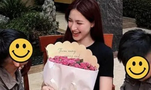 Hình ảnh Hoà Minzy bên 2 con trai
