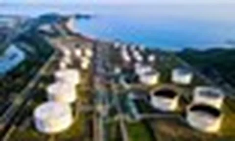 Dòng “vàng đen” đổ bộ một “đầu não” cực quan trọng của Việt Nam