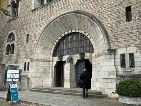 Tòa án Đức xét xử vụ Vingroup kiện Lê Trung Khoa vì vu khống, phỉ báng