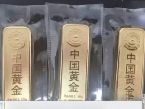 Bỏ 1,8 tỷ đồng mua vàng, người đàn ông mang đi kiểm tra thì sốc nặng