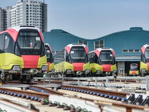 Hà Nội Metro miễn phí 100% vé tàu: Hướng dẫn nhận ưu đãi và lịch chạy mới từ 9/2