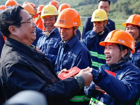 Thủ tướng Phạm Minh Chính thị sát xuyên Tết: Chốt 30/4 khánh thành 2 siêu cao tốc 37.000 tỷ đồng