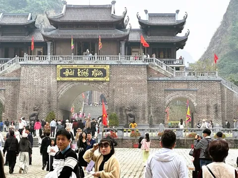 6 ngày đầu nghỉ Tết, du lịch Ninh Bình đón gần 1,4 triệu lượt khách