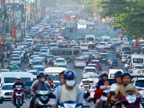 Mùng 4 Tết, biển Vũng Tàu lập kỷ lục về lượng khách du xuân