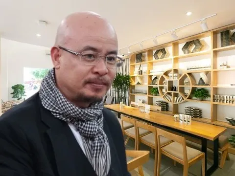 Ông Đặng Lê Nguyên Vũ đóng cửa một quán cà phê Trung Nguyên Legend ngay giữa trung tâm TP HCM