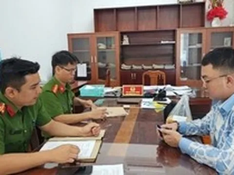 Hà Minh Hiệp SN 1996 đến công an xã đầu thú