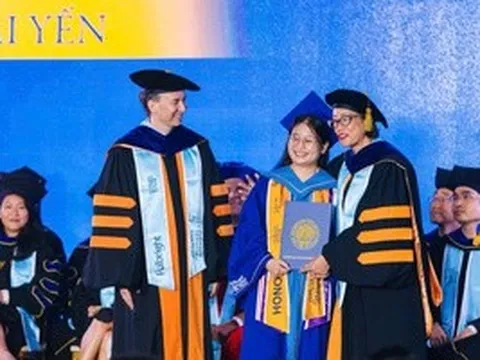 Cô gái khiếm thị chinh phục 7 đại học danh tiếng