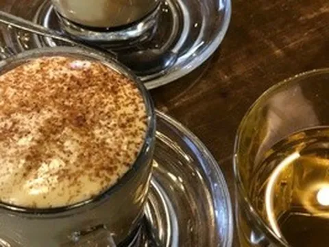 Đen, đá, sữa, bạc xỉu hay cốt dừa: Bản giao hưởng của những cái tôi