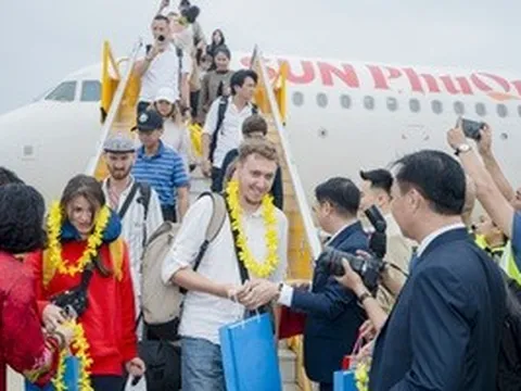 Du lịch tăng tốc kết nối