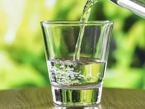 Nam bệnh nhân bất ngờ đột tử sau phẫu thuật vì uống quá nhiều nước