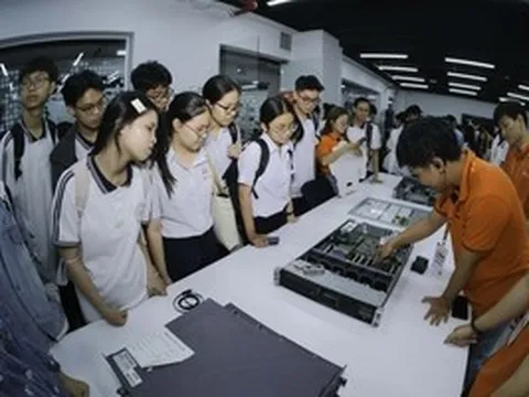 Học sinh chạm nghề, sinh viên chạm việc tại Tech Fest & Job Fair 2026