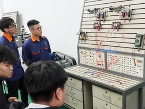 Một doanh nghiệp tài trợ 100% học phí học nghề và trợ cấp cho sinh viên