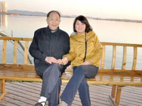 Cô giáo 38 tuổi “theo chồng” U70: Tưởng chuyện lạ, ai ngờ cái kết khiến tất cả bất ngờ