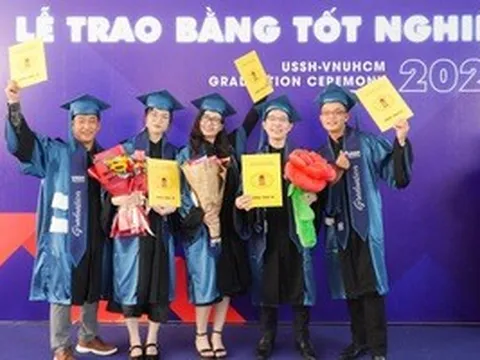 Học vị là bước chuyển cho hành trình học tập suốt đời