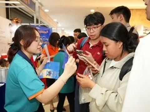 PGS-TS Bùi Quang Hùng: Giáo dục không thể phát triển một mình