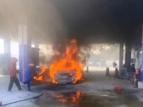 Từ vụ cháy ô tô khiến 2 người tử vong: Những kỹ năng thoát hiểm có thể cứu mạng bạn ngay lập tức