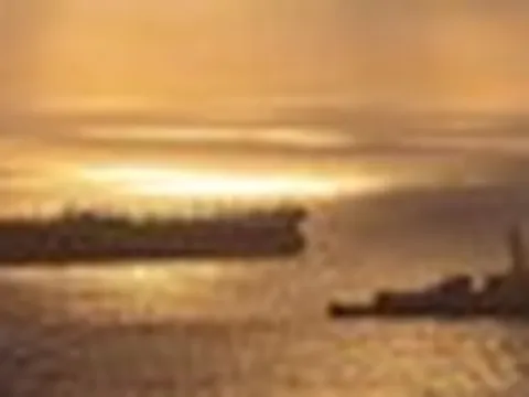 Chấp nhận mất điện 7 giờ mỗi ngày, một quốc gia Nam Á đánh cược vào dàn 'tàu ma' vượt eo Hormuz