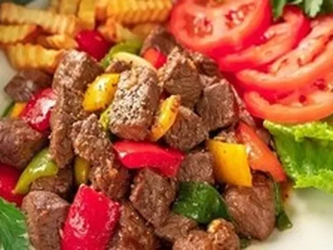 Ăn thịt bò mỗi ngày có thực sự tốt? 5 nhóm người này càng ăn nhiều cơ thể càng dễ “xuống cấp”