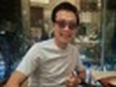 Nam nghệ sĩ từ Mỹ về đăng nội dung gây chú ý về 1 trường hợp "tự mãn, ái kỷ"