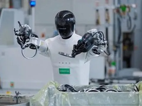 Kỷ nguyên Robot tự làm việc để chế tạo đồng loại, không cần con người để “duy trì nòi giống”, tham vọng đạt 100.000 cỗ máy trong nửa thập kỷ tới