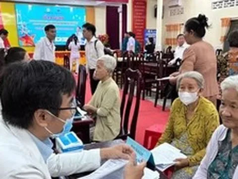 Cần Thơ bắt đầu khám sức khỏe miễn phí cho người dân