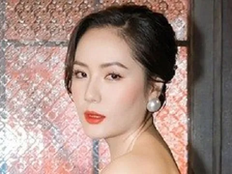 Nữ ca sĩ xinh đẹp bức xúc tuyên bố thẳng: "Đừng nghĩ tôi như trong tranh, không có"