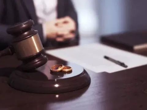 Cụ ông 71 tuổi ly hôn vợ sau 6 tháng cưới, đòi lại gần 1,2 tỷ đồng