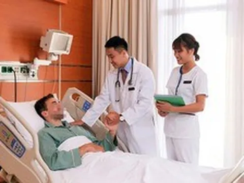 Hút khách ngoại từ làm IVF đến chữa ung thư, vì sao du lịch y tế Việt chưa bứt phá?