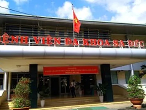 Vụ hàng chục học sinh đau bụng sau bữa trưa: 62 ca nhập viện, 2 trường hợp nặng