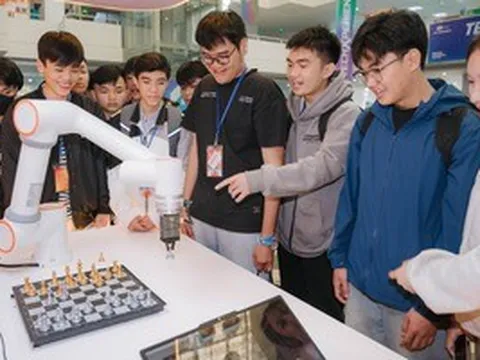 Trường ĐH FPT mở chuyên ngành mới, hướng đến UAV và robot