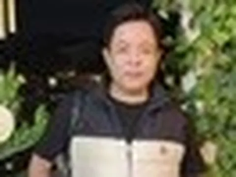 Nam ca sĩ đến nhà một nữ nghệ sĩ: "Tôi cần gặp để tâm sự"